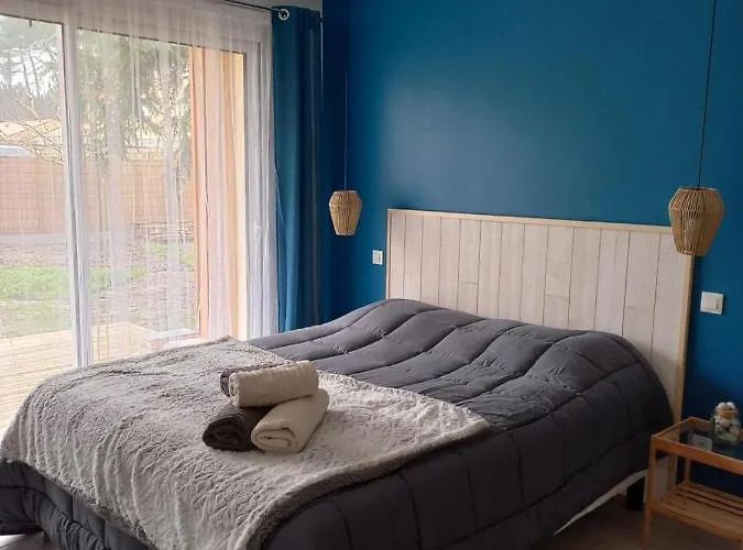 C La Belle Vie 3* Pessac