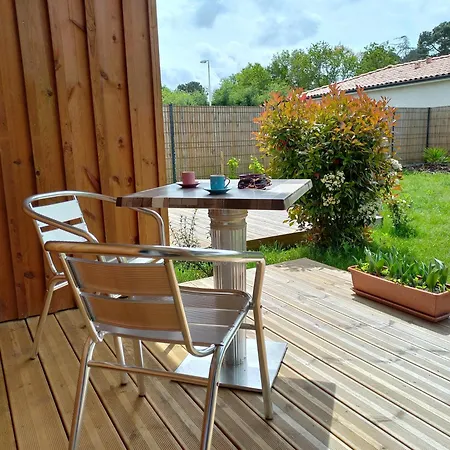 C La Belle Vie Guest house Pessac
